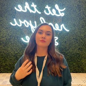 Meet your Posher, Cassidi